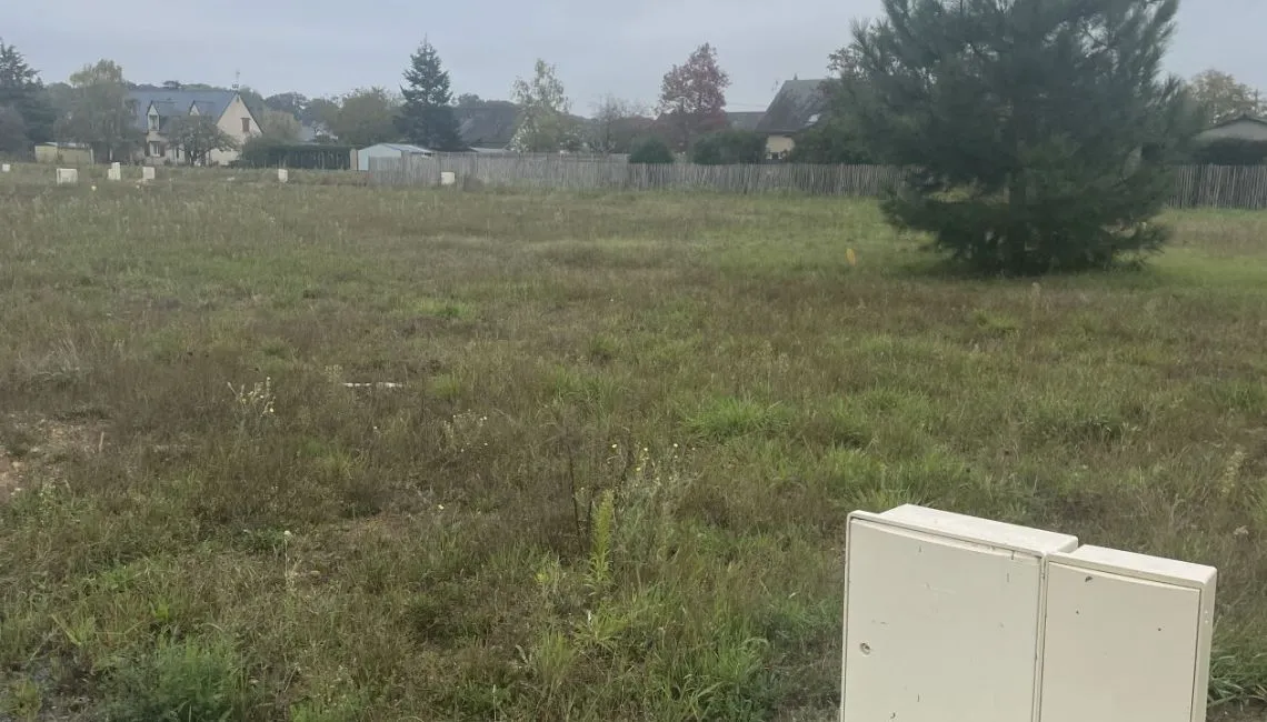 Terrain à bâtir de 552 m² à SOUCELLES (49)

