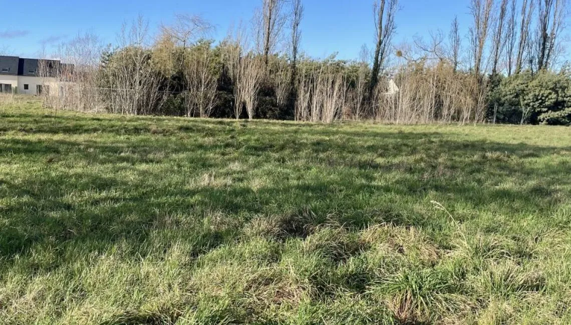 Terrain à bâtir de 430 m² à LE LOUROUX-BECONNAIS (49)

