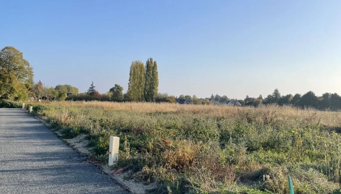 Terrain à bâtir de 446 m² à MARTIGNE-BRIAND (49)
