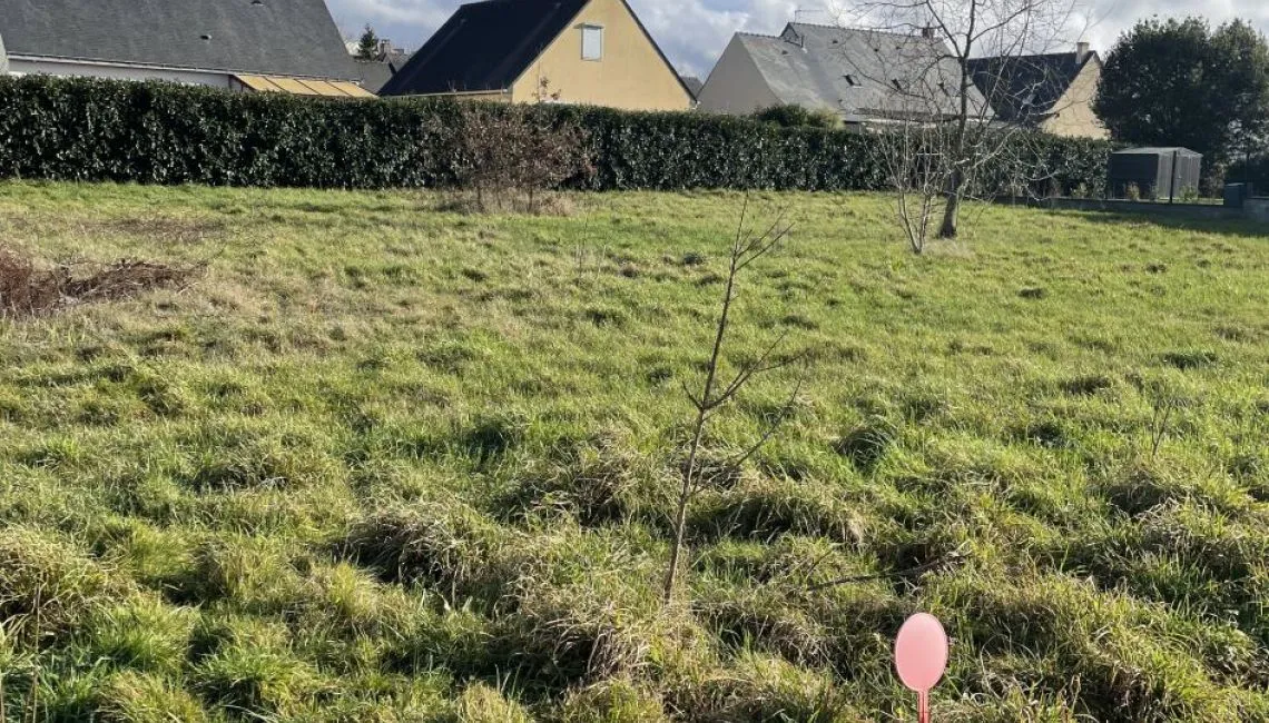 Maison 100.7 m² avec terrain à MARTIGNE-BRIAND (49)
